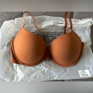 NEW Skims Fits Everybody Push up bra in bronze 32D